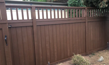  Fence Staining in San Diego: Protected and Beautiful!