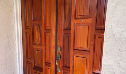  Front Door Refinishing in San Diego: Keeping Craftsmanship Alive and Well!